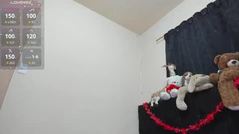 Im Zusan My schedule is from 1030pm to 430 am colombian time online show from July 31, 12:32 am