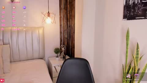 Zara online show from February 20, 7:14 pm