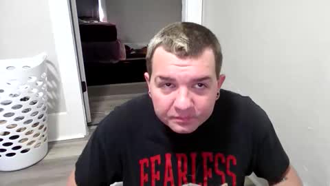 Snapshot of zvggyboy chatting on October 4, 1:42 pm Zvggy Boy online show from October 4, 1:42 pm