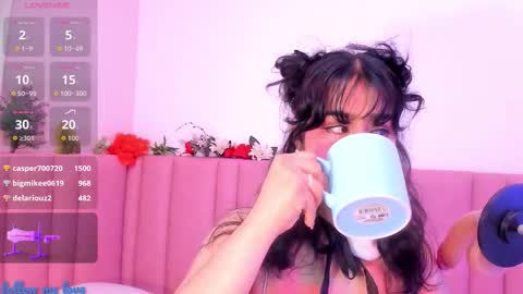 ZYLE online show from October 31, 12:06 pm