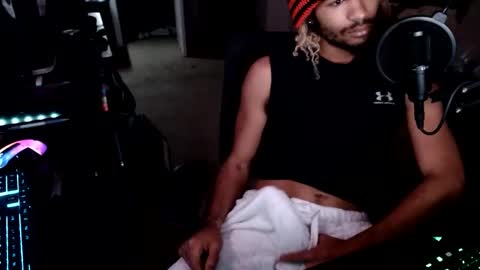 mixedtwinklol online show from October 25, 7:05 am