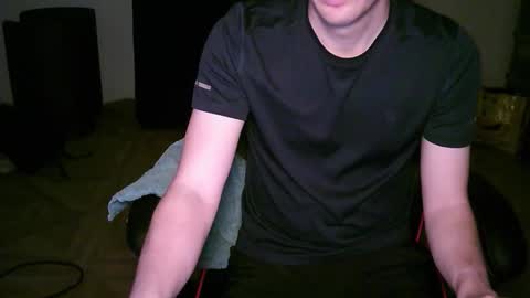 Snapshot of zyriosben chatting on November 28, 8:39 am zyriosben online show from November 28, 8:39 am