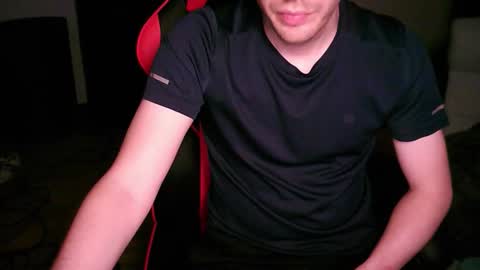 Snapshot of zyriosben chatting on December 16, 9:36 am zyriosben online show from December 16, 9:36 am