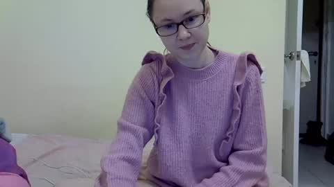 Zyuhre online show from February 17, 9:30 pm