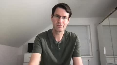 Snapshot of zzz123_cam chatting on September 29, 8:13 pm zzz123_cam online show from September 29, 8:13 pm