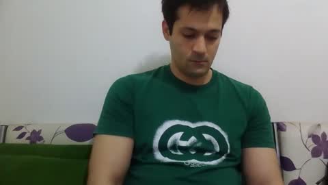 Snapshot of zzzzzzz41 chatting on April 1, 3:53 pm zzzzzzz41 online show from April 1, 3:53 pm
