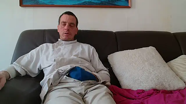 cloupefun online show from January 18, 1:48 pm