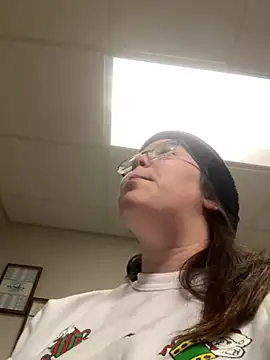 Snapshot of LacieStar chatting on December 14, 3:29 am LacieStar online show from December 14, 3:29 am