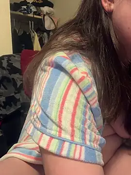 Snapshot of LacieStar chatting on December 15, 10:58 pm LacieStar online show from December 15, 10:58 pm