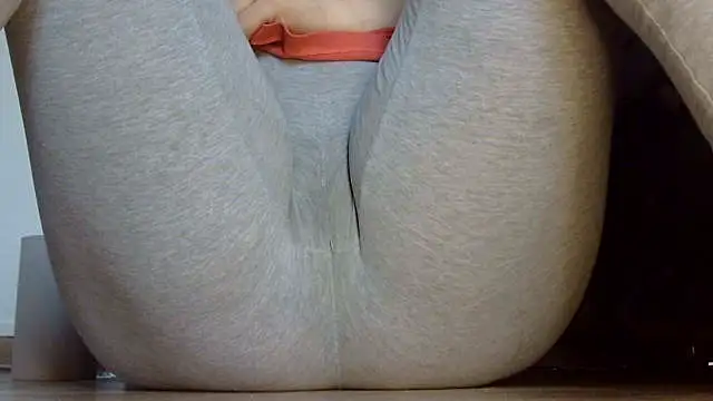 Squirtlady38 online show from January 14, 1:17 pm