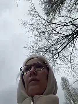 angelmommu online show from February 17, 7:49 am