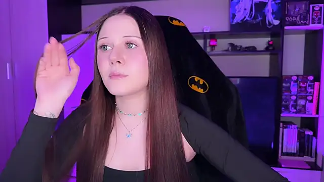 jasminevine online show from April 4, 10:40 pm