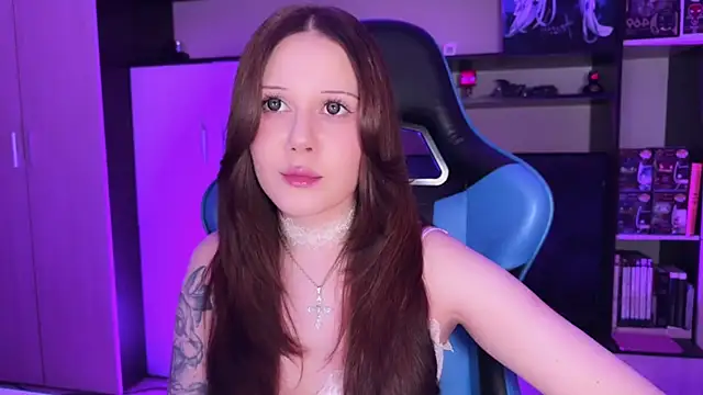 Snapshot of jasminevine chatting on June 17, 3:13 pm jasminevine online show from June 17, 3:13 pm