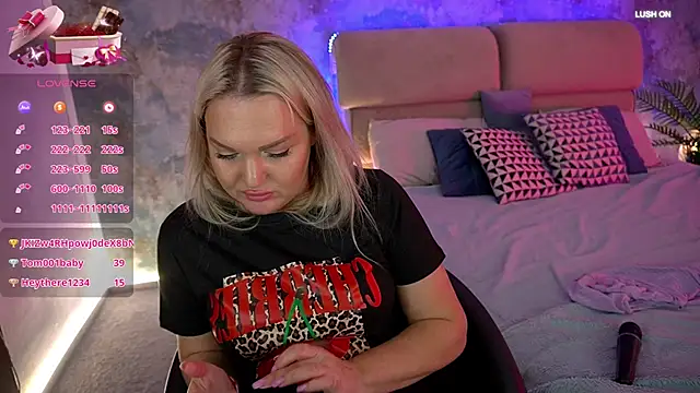 MissyMartinez online show from March 13, 11:30 am