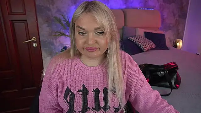 MissyMartinez online show from March 17, 8:51 am