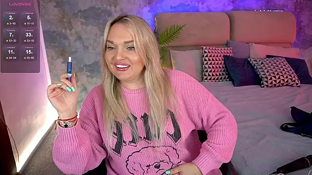 MissyMartinez online show from March 18, 8:25 am