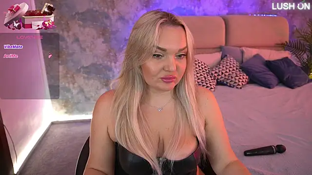 MissyMartinez online show from March 21, 9:34 am