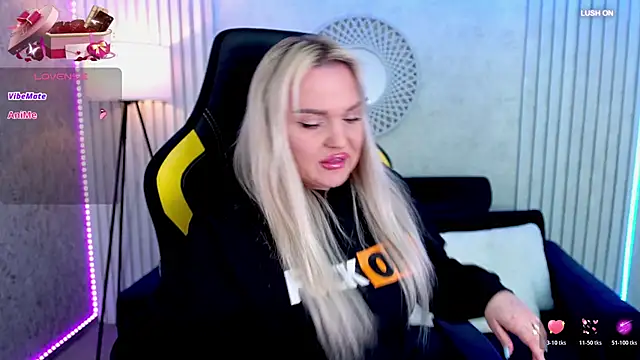 MissyMartinez online show from April 11, 7:13 am