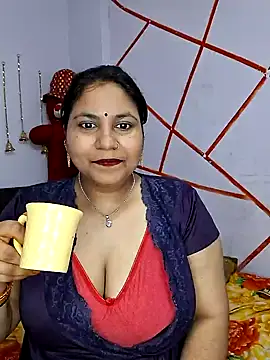 MOM-SUN-COUPLE online show from January 29, 7:32 pm