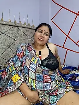 MOM-SUN-COUPLE online show from February 13, 8:13 pm