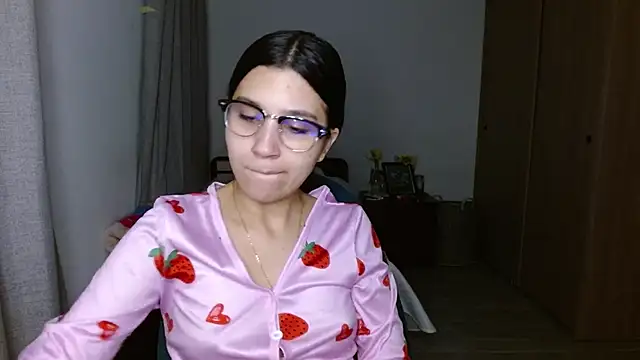 mia  lopez  online show from November 27, 1:18 am