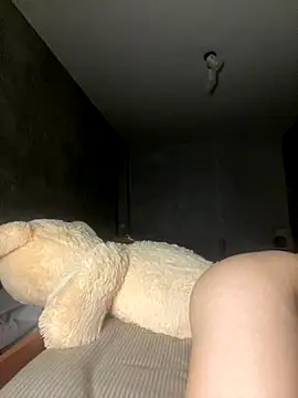 Snapshot of FionaLaNice chatting on November 15, 10:37 pm FionaLaNice online show from November 15, 10:37 pm