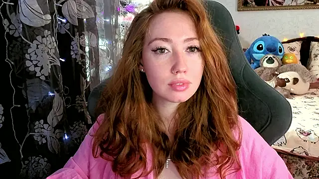 Snapshot of TinaBrook chatting on March 12, 4:40 am TinaBrook online show from March 12, 4:40 am