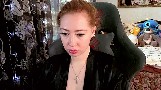 Snapshot of TinaBrook chatting on March 17, 5:00 am TinaBrook online show from March 17, 5:00 am