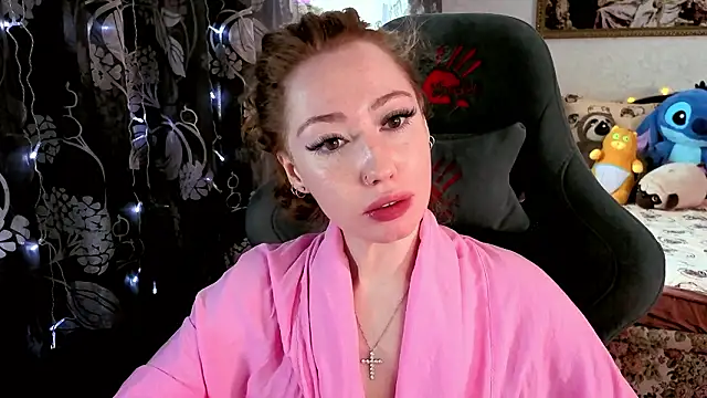 Snapshot of TinaBrook chatting on March 30, 4:57 am TinaBrook online show from March 30, 4:57 am