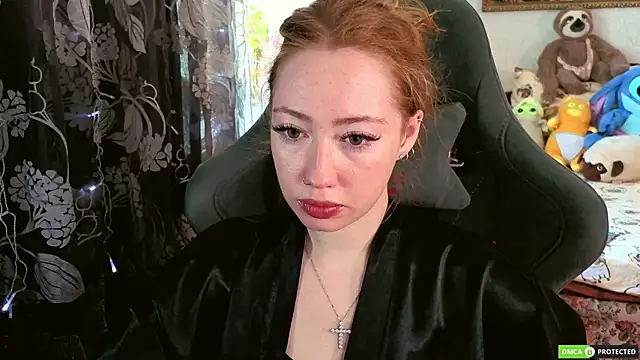 Snapshot of TinaBrook chatting on April 6, 4:57 am TinaBrook online show from April 6, 4:57 am