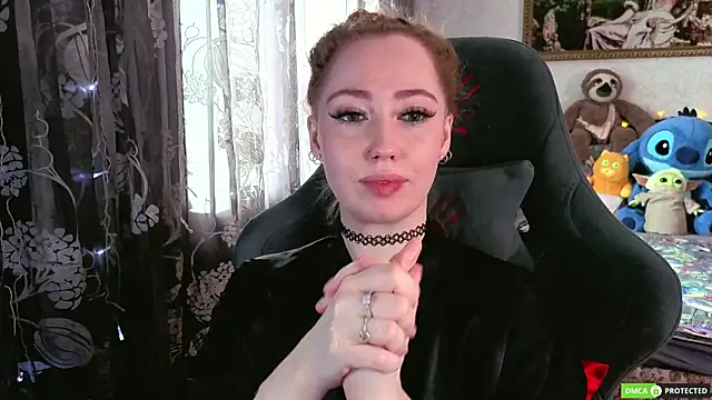 Snapshot of TinaBrook chatting on April 27, 5:16 am TinaBrook online show from April 27, 5:16 am