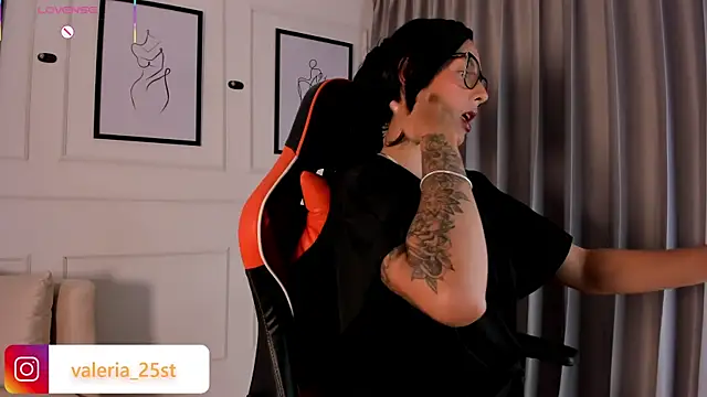 valeriia25  online show from November 28, 10:23 pm