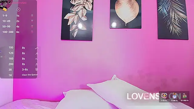 kinkylittlegirll online show from December 24, 6:17 pm