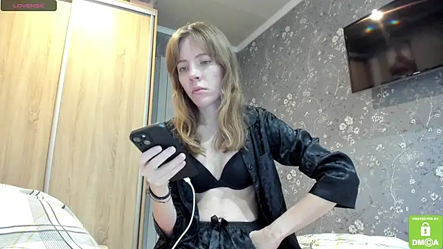 Snapshot of Kalisee_ chatting on November 18, 8:52 am Kalisee online show from November 18, 8:52 am