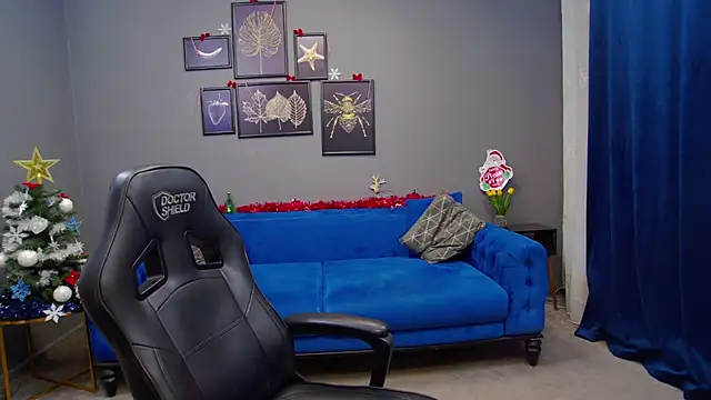 Katewalker  online show from December 16, 6:05 pm