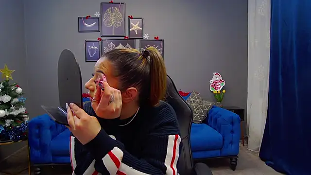 Katewalker  online show from December 17, 6:09 pm