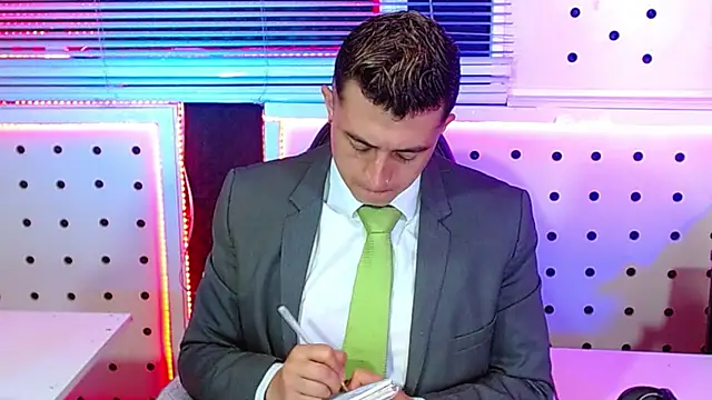 Darko0717 online show from November 5, 12:27 pm