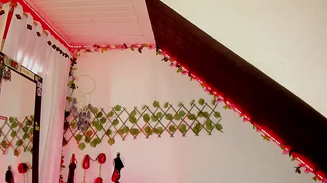 Cata green online show from December 11, 7:46 pm