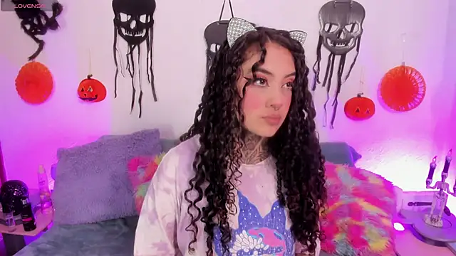 Cata green online show from October 3, 8:17 pm