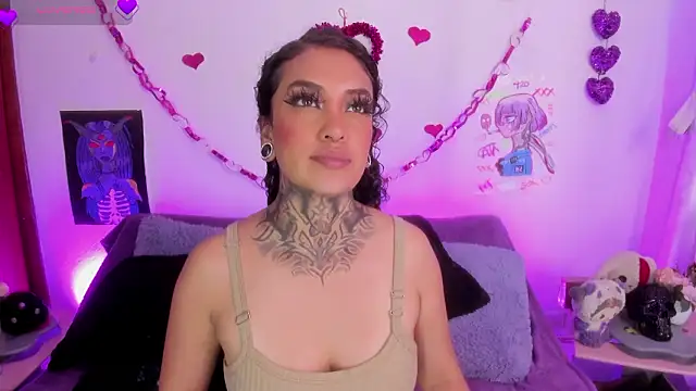 Cata green online show from February 13, 7:43 pm