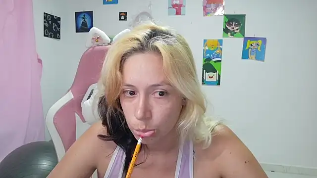 MommyMiaWs online show from March 27, 10:31 pm