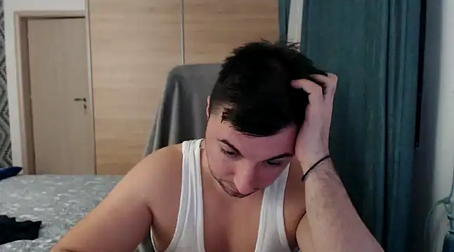 Snapshot of HankMalone chatting on January 14, 6:28 pm HankMalone online show from January 14, 6:28 pm