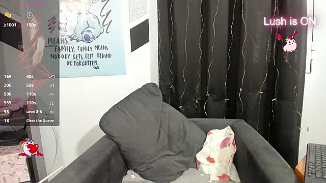 alexysgray online show from May 21, 6:04 pm