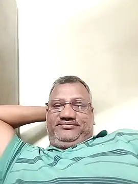 Snapshot of StarPacifist6 chatting on December 17, 4:13 pm StarPacifist6 online show from December 17, 4:13 pm