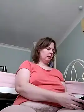 xxSexyBushLinnxx online show from January 24, 11:37 am