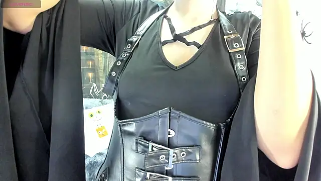 criss 21  online show from October 24, 8:27 pm