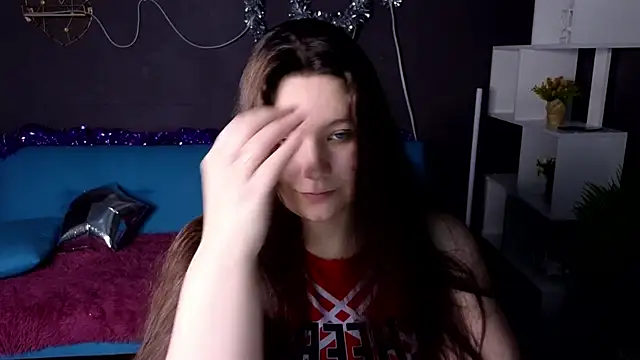 Snapshot of DjennaPalme chatting on December 28, 8:26 am DjennaPalme online show from December 28, 8:26 am