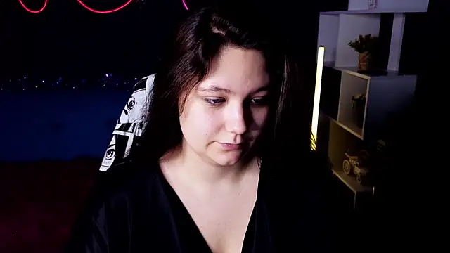 Snapshot of DjennaPalme chatting on January 5, 4:04 am DjennaPalme online show from January 5, 4:04 am