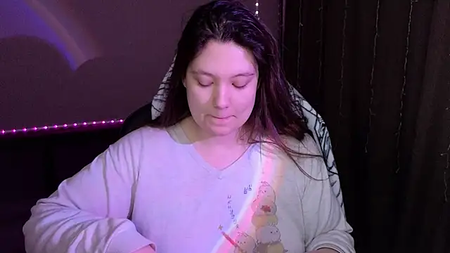 Snapshot of DjennaPalme chatting on January 10, 1:42 am DjennaPalme online show from January 10, 1:42 am