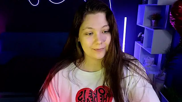 Snapshot of DjennaPalme chatting on March 5, 8:32 am DjennaPalme online show from March 5, 8:32 am